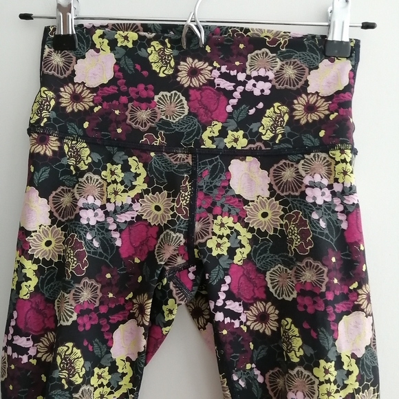 Lululemon Wunder Under High Rise 21" Crop Leggings Floral Fluorolace Multi 4 - Picture 5 of 15